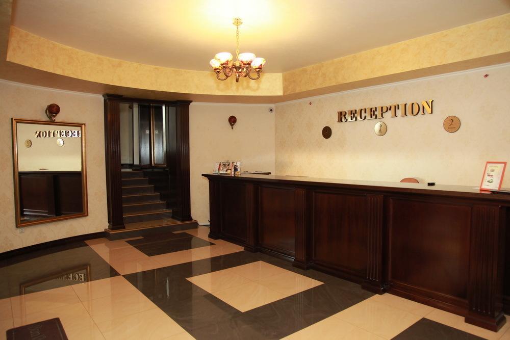 Hotel Majestic Iasi Exteriör bild